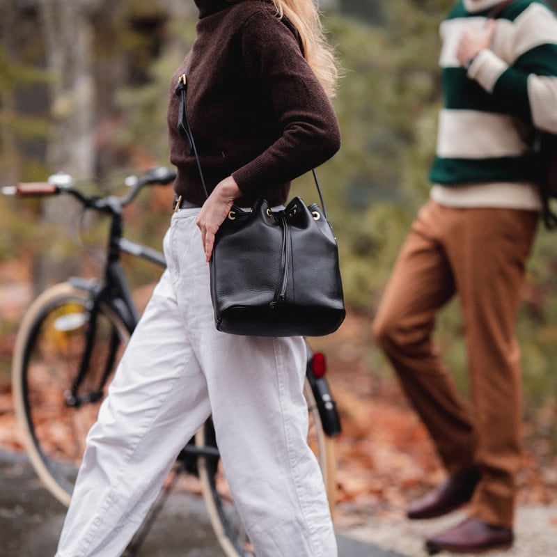 Bucket Bag in smooth tumbled leather